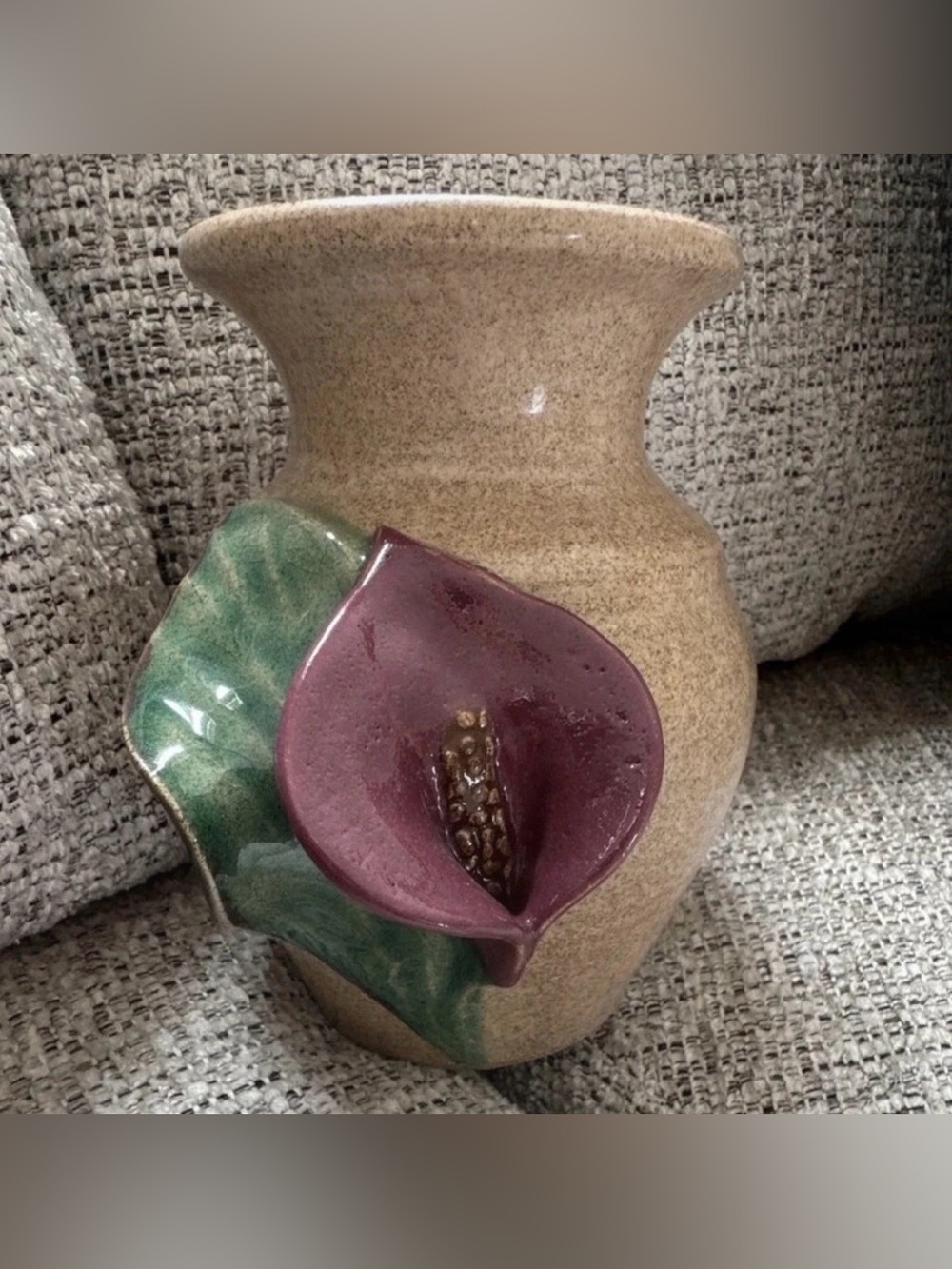 VTG Jana Kozon Kausalik Studio Art Pottery 3D Calla Lily Relief Vase Signed